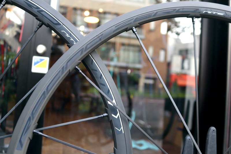 フルクラム Fulcrum レーシングゼロ ナイト Racing Zero Nite フルクラム Fulcrum レーシングゼロ ナイト Racing Zero Nite