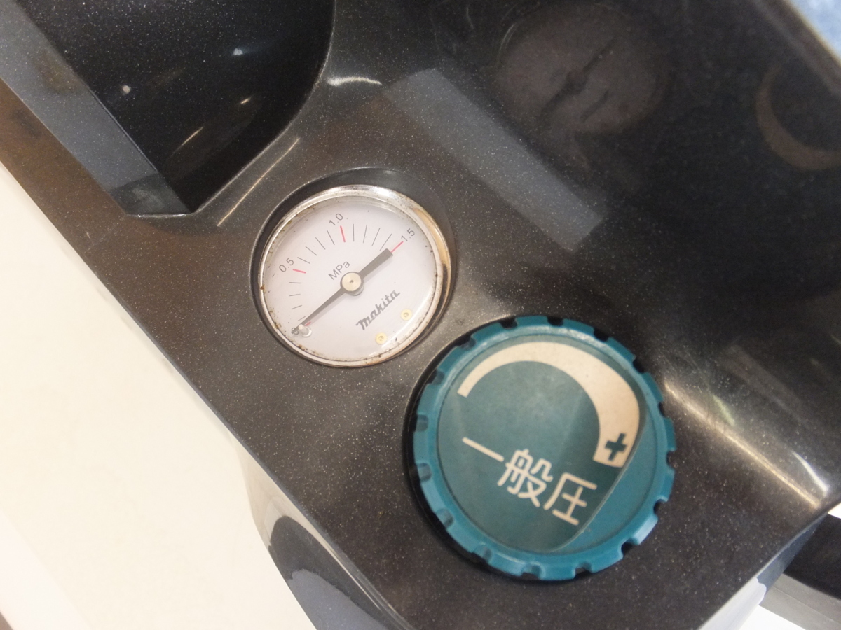 岐阜発 美品☆マキタ makita エアコンプレッサ AC460XG 16L 岐阜発 美品☆マキタ makita エアコンプレッサ AC460XG 16L