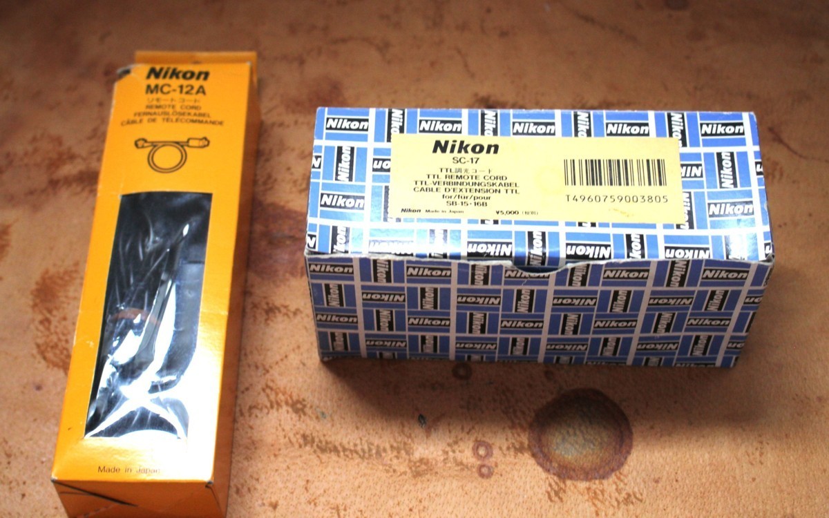 ○ニコン/Nikon 調光コード SC-17/ リモートコード MC-12A 2個セット 古道具のgplus広島 2112s1 の画像1