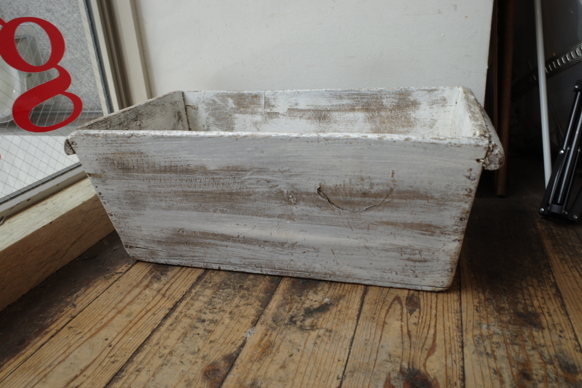 ○ 白いペイントの木製ボックス 木箱 収納 レトロ シャビー ヴィンテージ かわいいインテリア!古道具のgplus広島 2107iの画像3