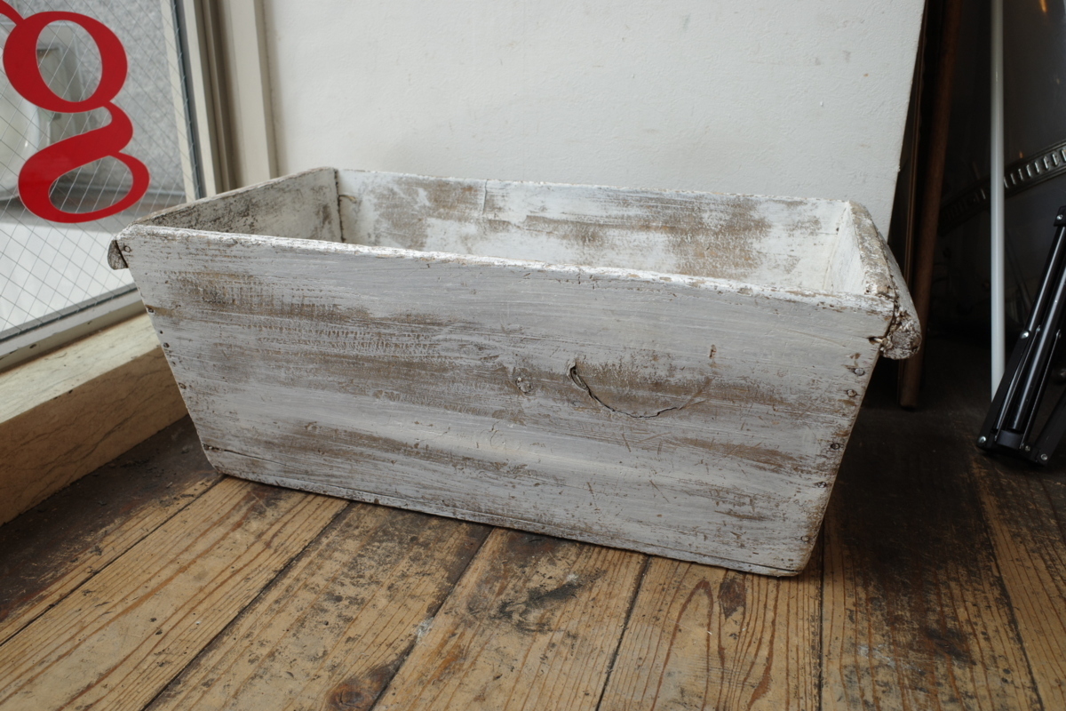 ○ 白いペイントの木製ボックス 木箱 収納 レトロ シャビー ヴィンテージ かわいいインテリア!古道具のgplus広島 2107iの画像4