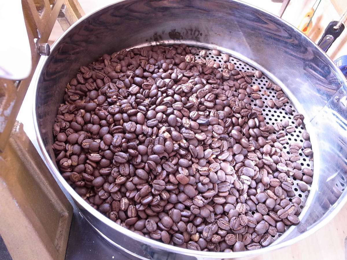 自家焙煎アチャオコーヒー スミレの香り〜 ブラジル ヴィオレッタ 200g 焙煎したて送料込み！