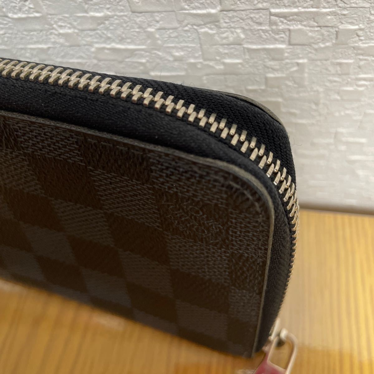 ルイヴィトン 長財布 グラフィット ほぼ未使用品! holdmeback.com