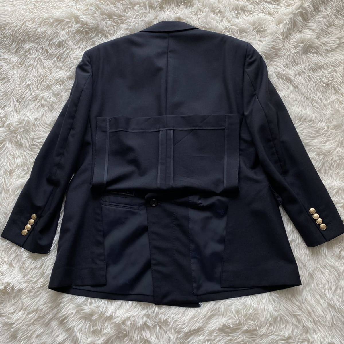 バーバリーズ 唯一無二の存在感 Burberry's ダブル テーラードジャケット 紺ブレ 金ボタン 刻印入 シャドウホース 三陽商会 ネイビー L(Lサイズ)|売買されたオークション情報、yahooの商品情報をアーカイブ公開 - オークファン(aucfan.com) バーバリーズ 唯一無二の存在感 Burberry's ダブル テーラードジャケット 紺ブレ 金ボタン 刻印入 シャドウホース 三陽商会 ネイビー L(Lサイズ)|売買されたオークション情報、yahooの商品情報をアーカイブ公開 - オークファン(aucfan.com)