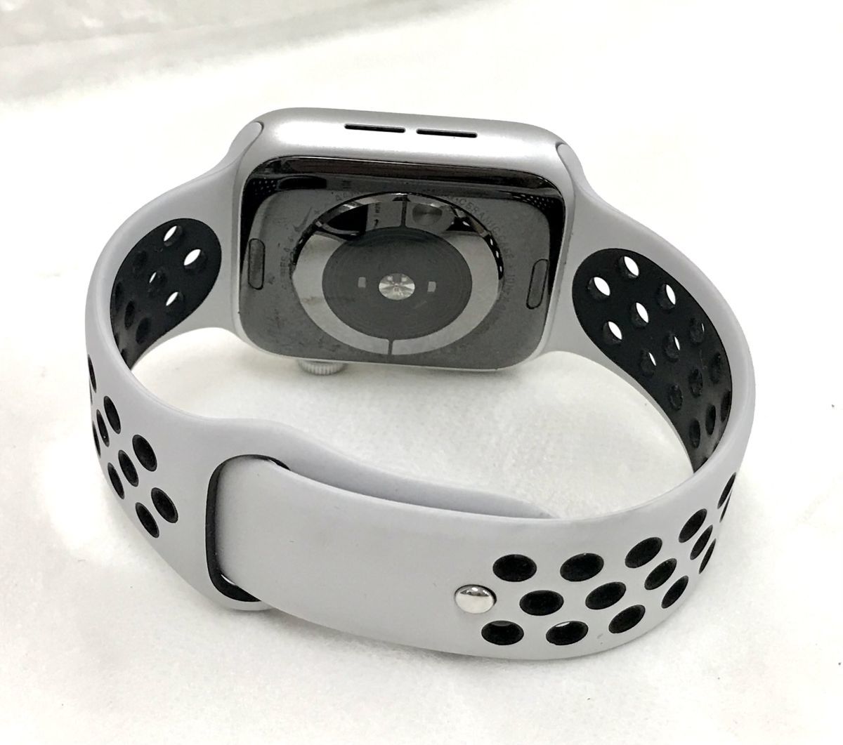 美品 Apple Watch アップルウォッチ Nike+ Series 4 GPSモデル 44MM