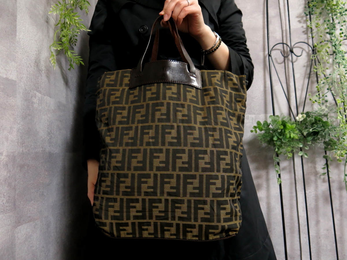 低価定番人気 FENDI レディース 美品の通販 by 銀座パリス ラクマ店