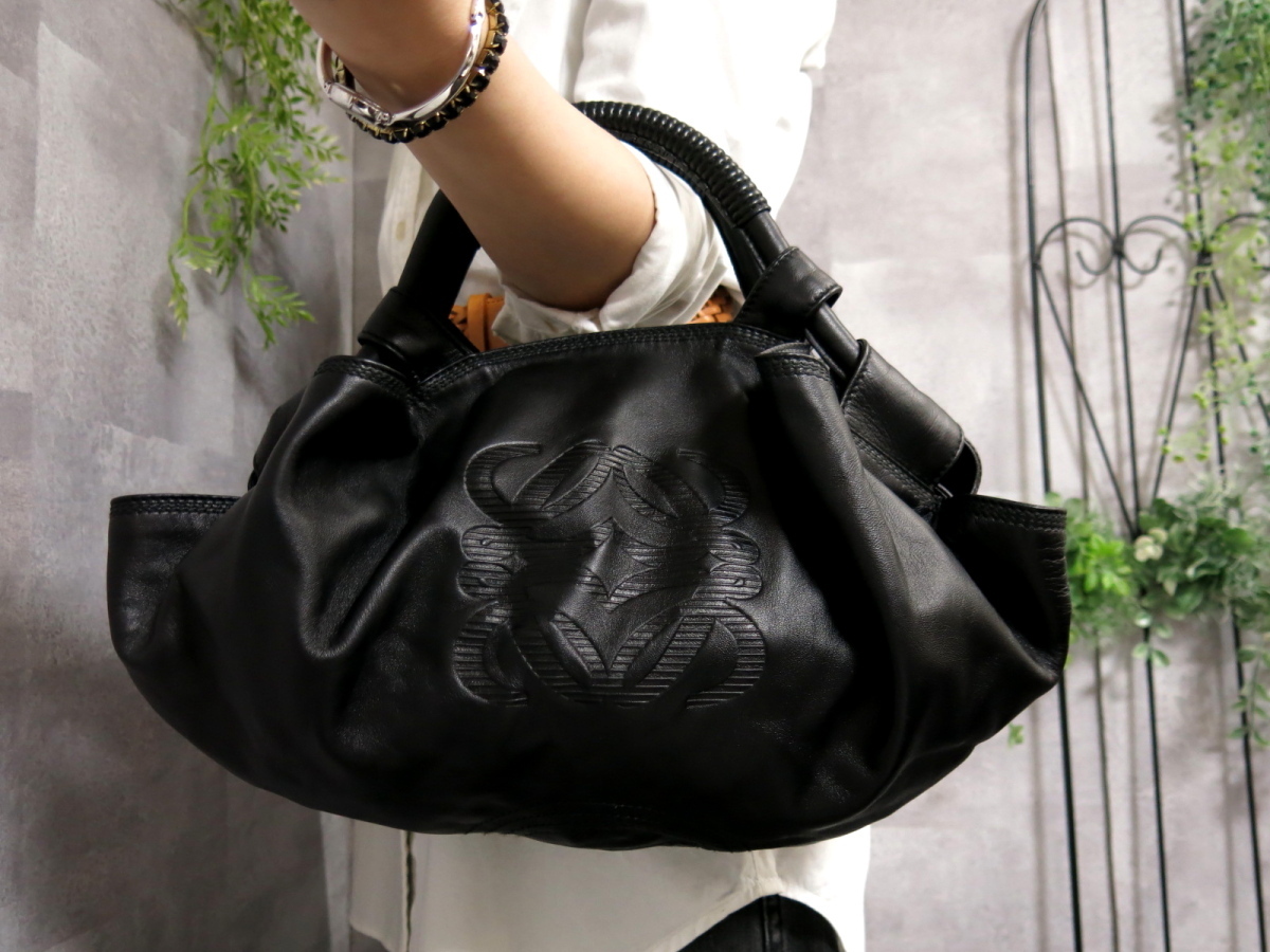 高質で安価 美品22万◇LOEWE ロエベ 希少なゴールド♪ 金◇ バッグ