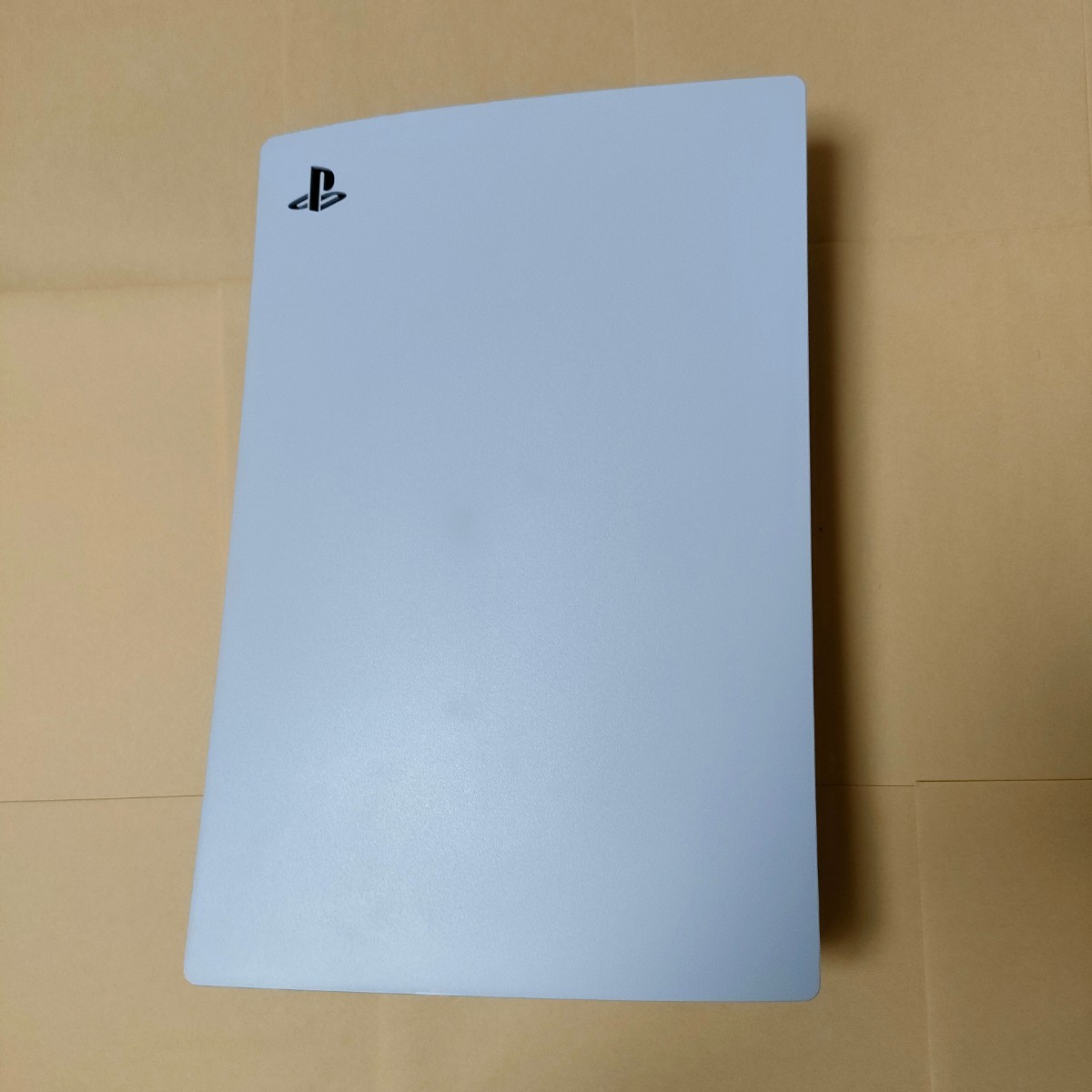 PlayStation 5　 ディスクドライブ搭載　本体　軽量版　PS5　プレイステーション5　新型　(CFI-1100A01)