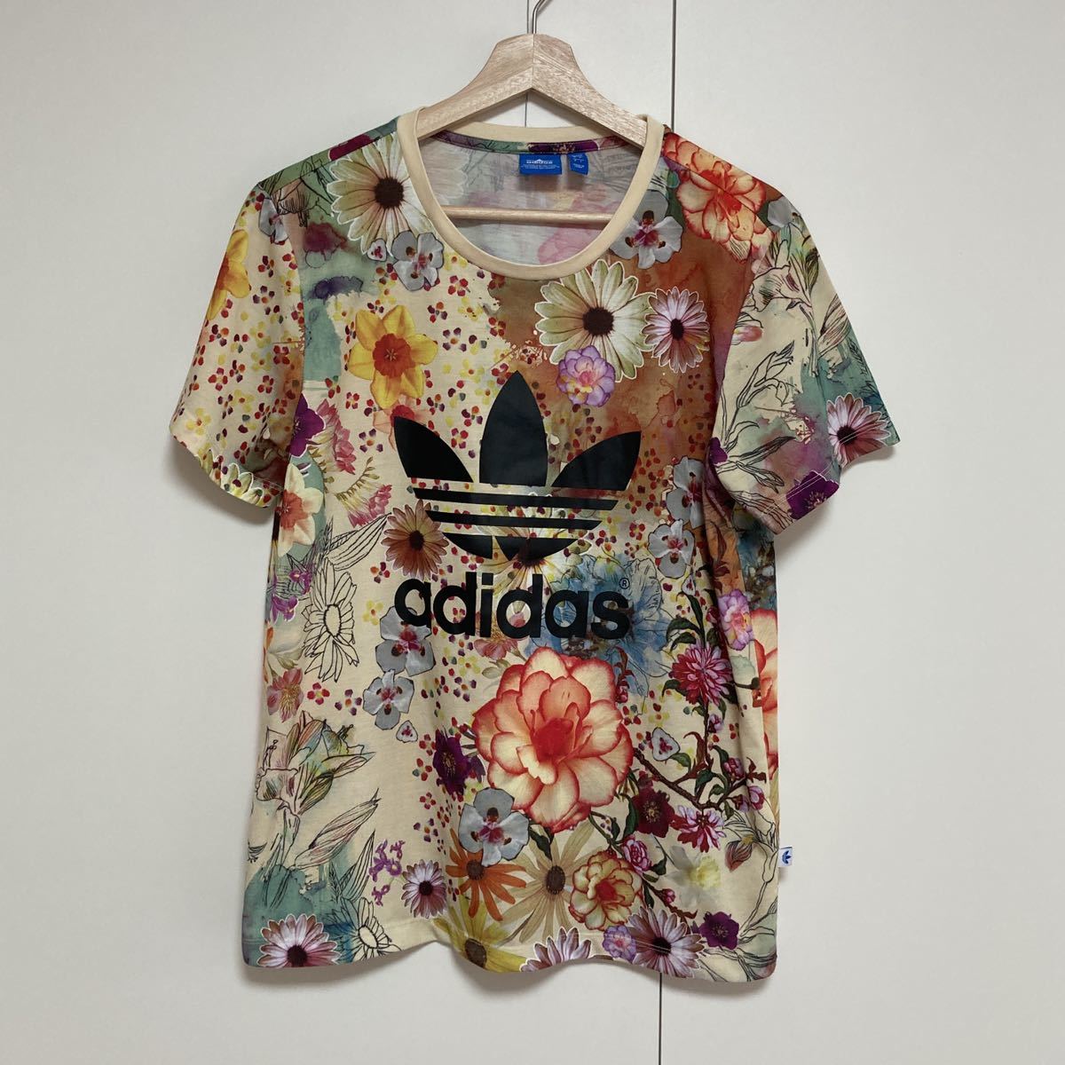 425 レディース adidas アディダス 半袖Tシャツ L 総柄花柄