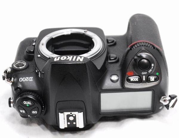 【美品・豪華セット】Nikon ニコン D200 AF-S VR Zoom-Nikkor 70-300mm f/4.5-5.6 G IF-ED