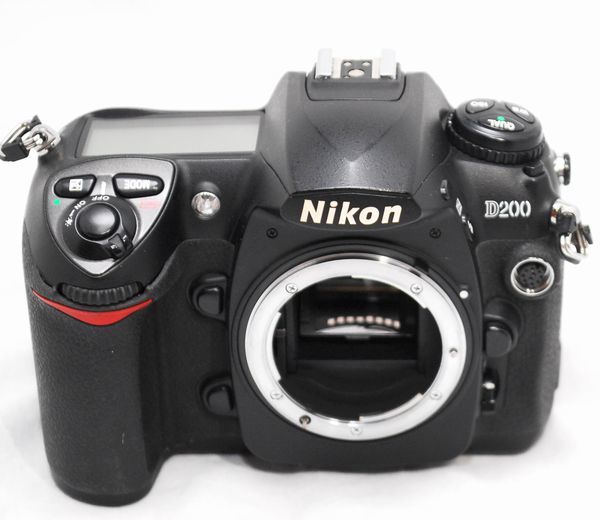 【美品・豪華セット】Nikon ニコン D200 AF-S VR Zoom-Nikkor 70-300mm f/4.5-5.6 G IF-ED