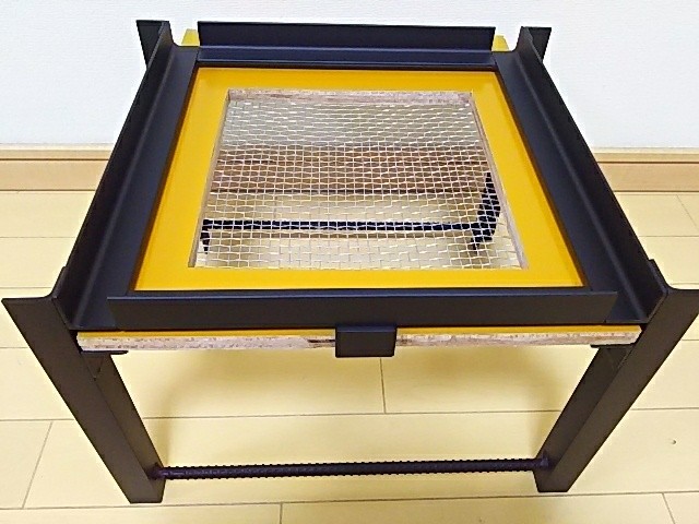 重箱巣箱台 280㎜用 ニホンミツバチ スムシ暑さスズメバチ対策 鉄製台