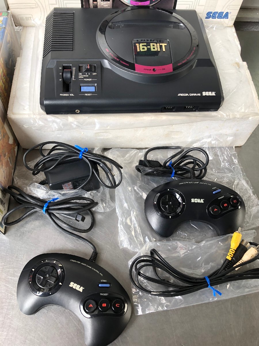 動作確認済 箱付 セガ/SEGA MEGA DRIVE/メガドライブ　16BIT　本体 ソフト　現状品_画像4