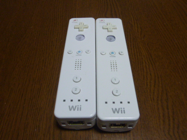 R099【送料無料】Wii リモコン 2個セット　ホワイト　（動作良好 クリーニング済）白　NINTENDO　任天堂 純正 