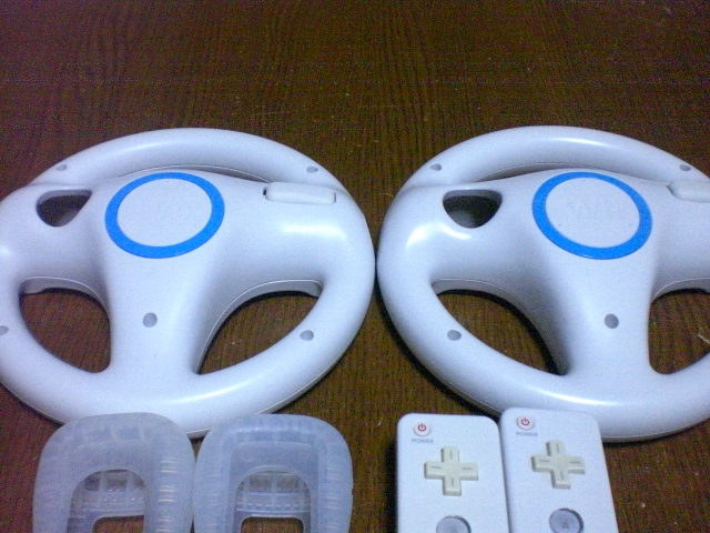 HRJ024【送料無料 即日配送 動作確認済】Wii マリオカート　ハンドル リモコン ジャケット　ストラップ2個セット　任天堂 Nintendo