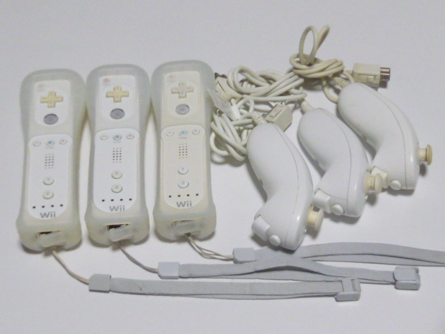 RSJN31【即日配送 送料無料 動作確認済】Wiiリモコン　ヌンチャク　ジャケット　ストラップ　白　ホワイト　2個セット　RVL-003 RVL-004