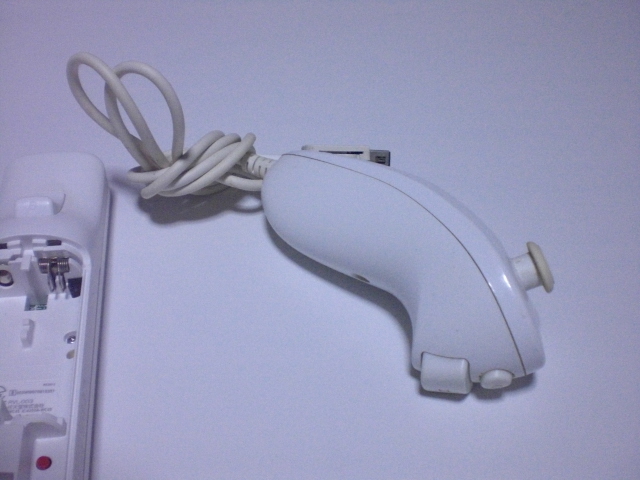 RN023【即日配送 送料無料 動作確認済】Wii　リモコン　ヌンチャク　白　ホワイト　RVL-003　RVL-004　コントローラ