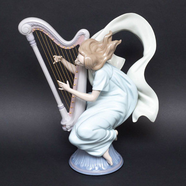 リヤドロ フィギュリン『The Harpist』 www.anac-mali.org