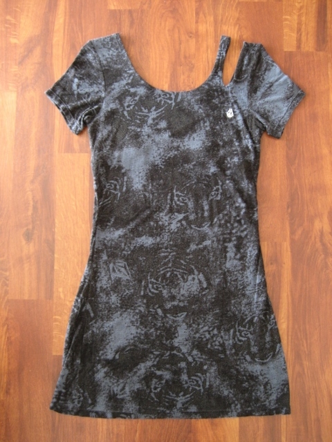 SALE* Volcom short sleeves tunic One-piece XS*VOLCOM