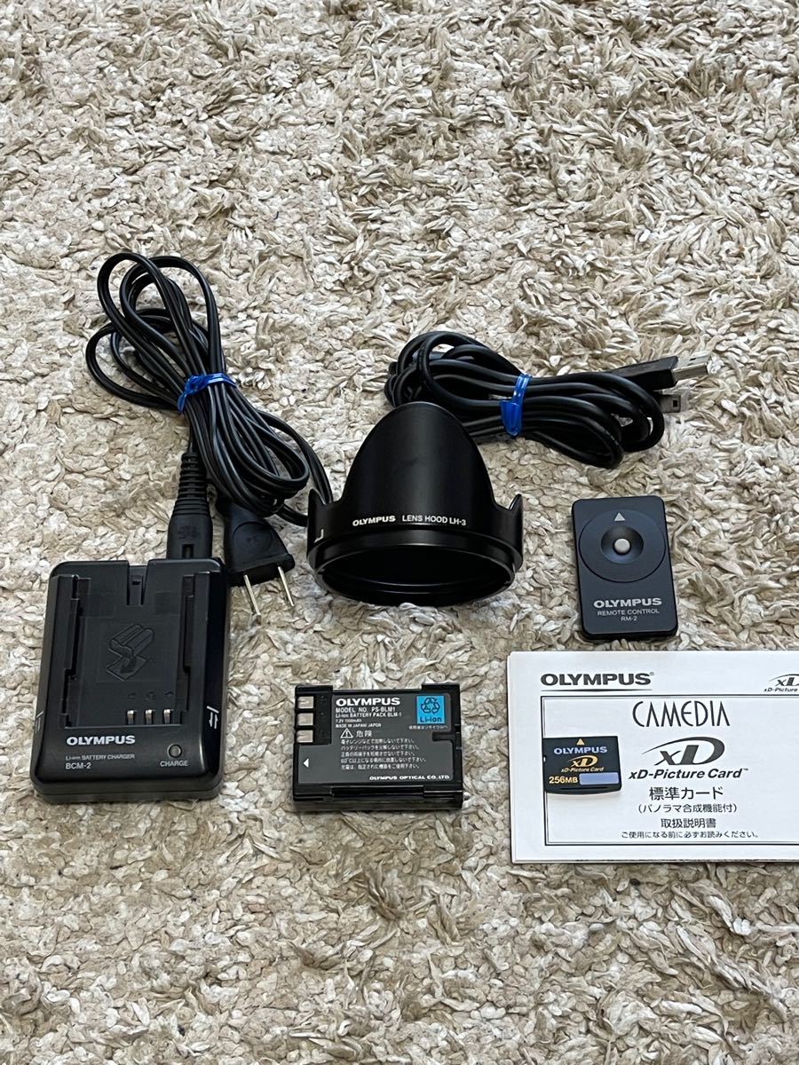 OLYMPUS オリンパス CAMEDIA C-8080 極美品 付属品 多数 カメラ OLYMPUS オリンパス CAMEDIA C-8080 極美品 付属品 多数 カメラ