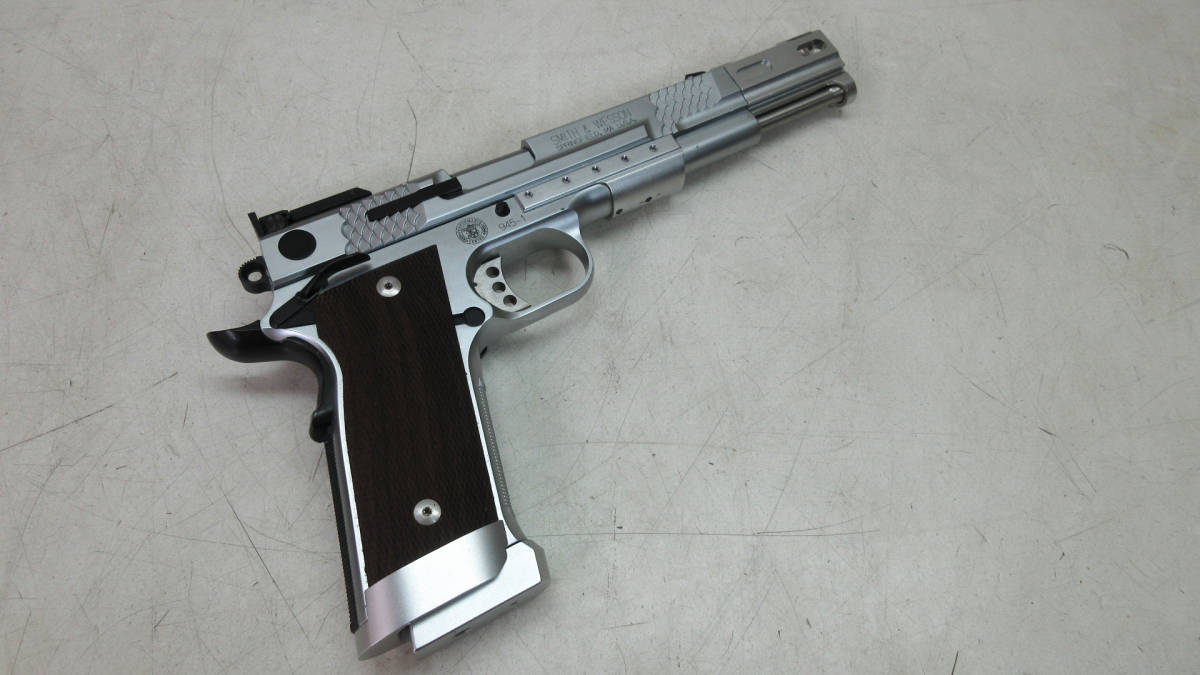 ■限定品 KSC製 S&W パフォーマンスセンター M945 シルバー スーパーフルハウス コンペンセーター マウントベース_画像3