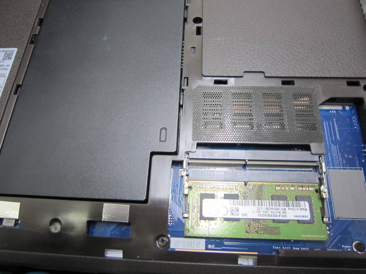 N1☆FUJITSU FMV LIFEBOOK AH53/D3 FMVA53D3W Core i7 8565U SSD/無