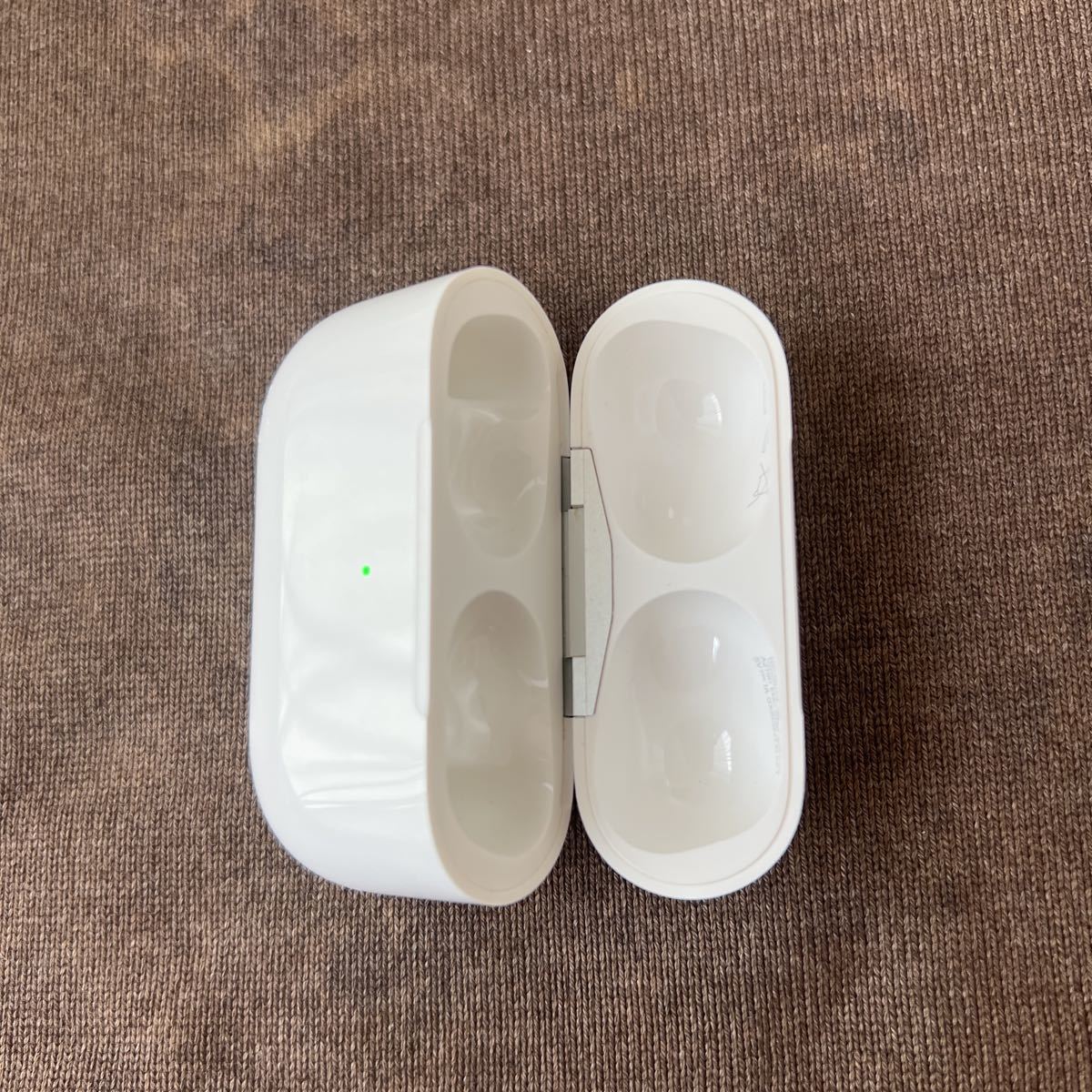 Apple純正AirPods Pro MWP22J/A 充電ケースのみイヤホン無しジャンク的详细信息| 雅虎拍卖代拍| FROM JAPAN