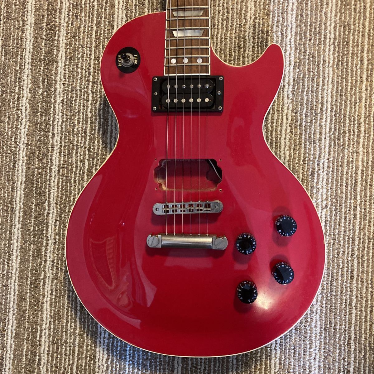 ヤフオク メーカー不明 エレキギター レスポール 赤 ヤフオク メーカー不明 エレキギター レスポール 赤