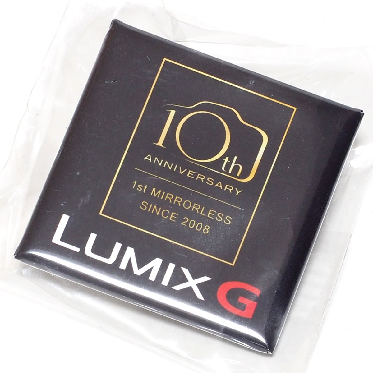 ★ 未使用・非売品 ★ パナソニック LUMIX G ミラーレスカメラ発売10周年記念バッジ ／ 送料198円～_画像1