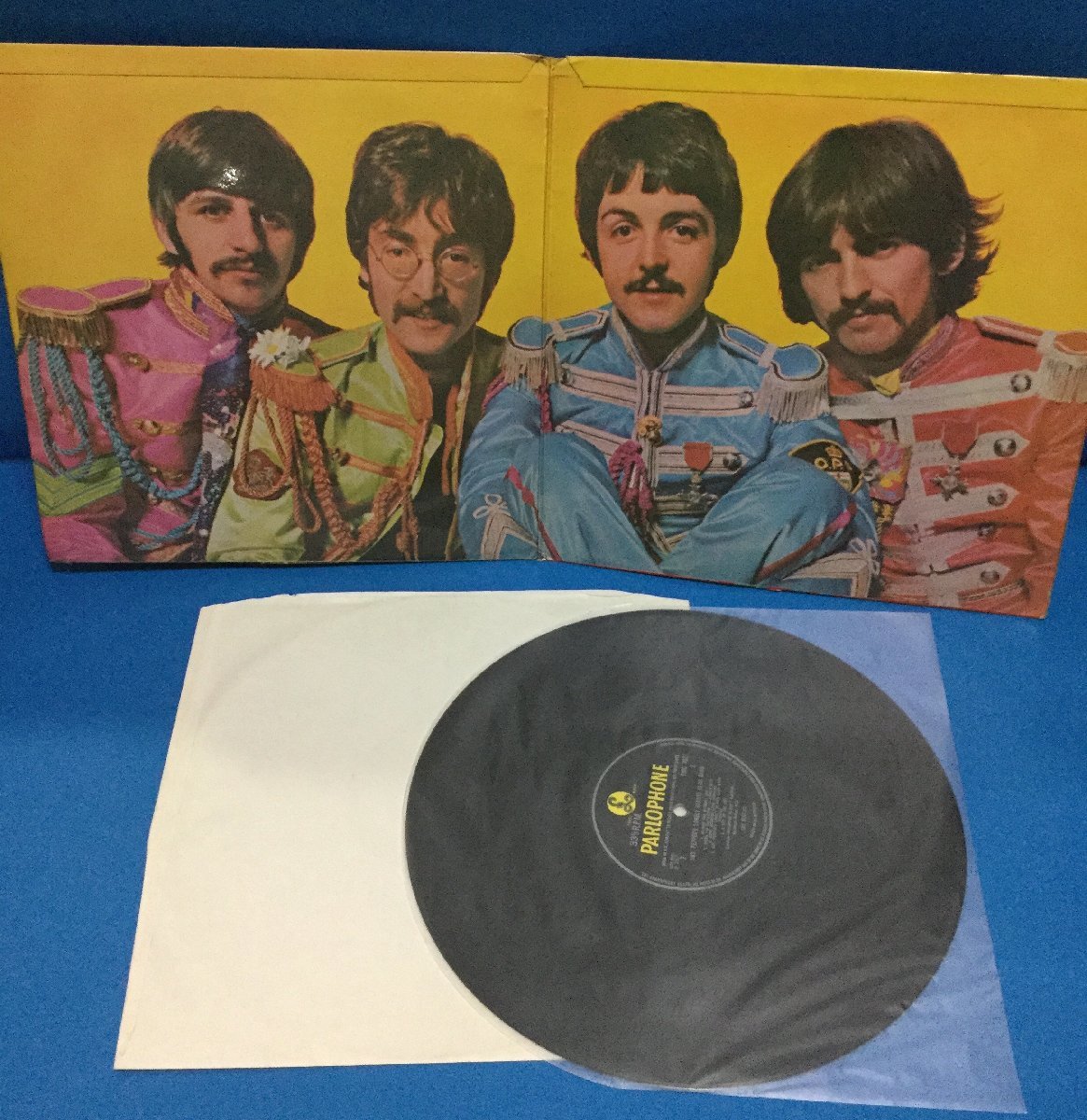 LP western-style music The Beatles / Sgt.Pepper\'s Lonely Hearts Club Band britain record 1/1