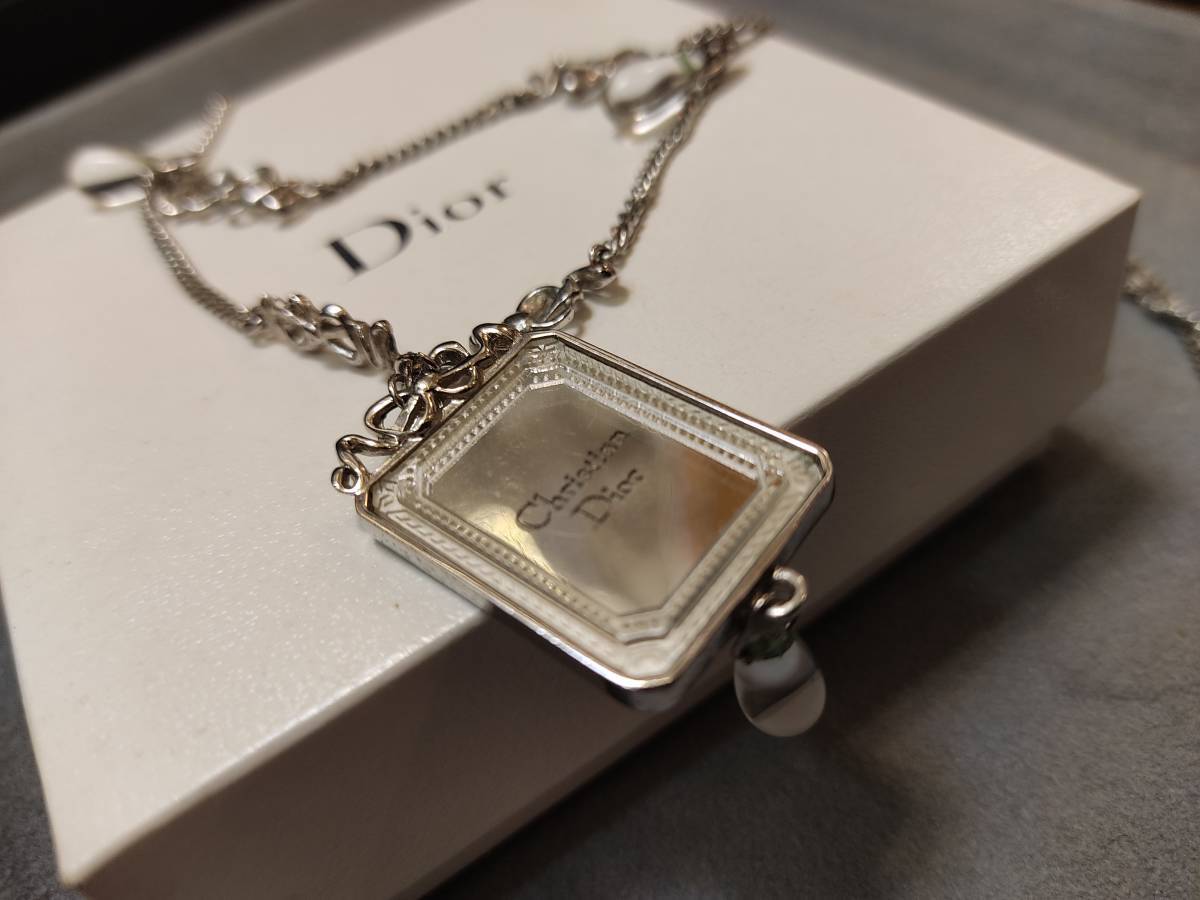 ★送料無料即決★ ディオール(Dior)シルバーカラー　デザイン　ネックレス