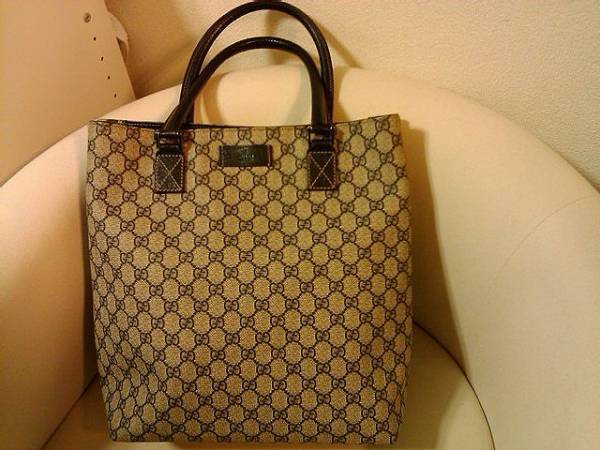 ☆即決☆GUCCI(グッチ)ネイビーGG柄 男女兼用 ハンドバッグ