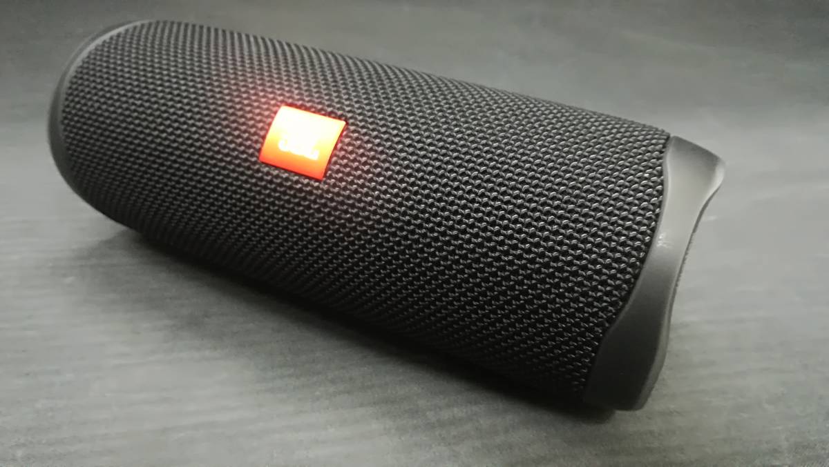 [良品♪]JBL FLIP5 Bluetooth 防水 スピーカー ブラック/動作品_画像2