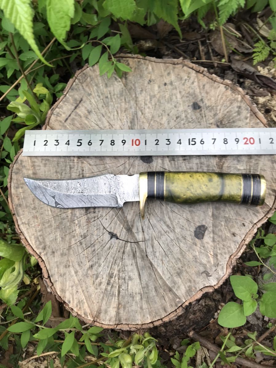 ダマスカス鋼 アウトドア用 ナイフ 硬度55-60HRC 刃渡り10センチ 手のひらサイズ 専用鞘付き ハンドル マーブルグリーン