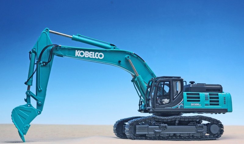 匿名送料無料 ★コベルコ KOBELCO 建機ダイキャストモデル SK500LC ★☆重量級 大型油圧ショベル 【 1/50スケール 】 ミニチュア 即決！ _画像1