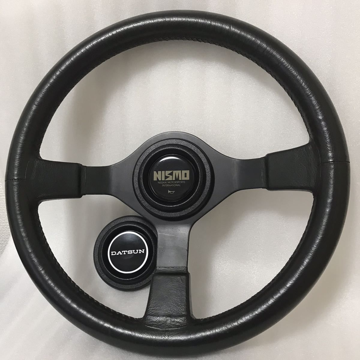 未使用品 美品 旧車に ニスモ NISMO コンペステアリング 35φ DATSUN