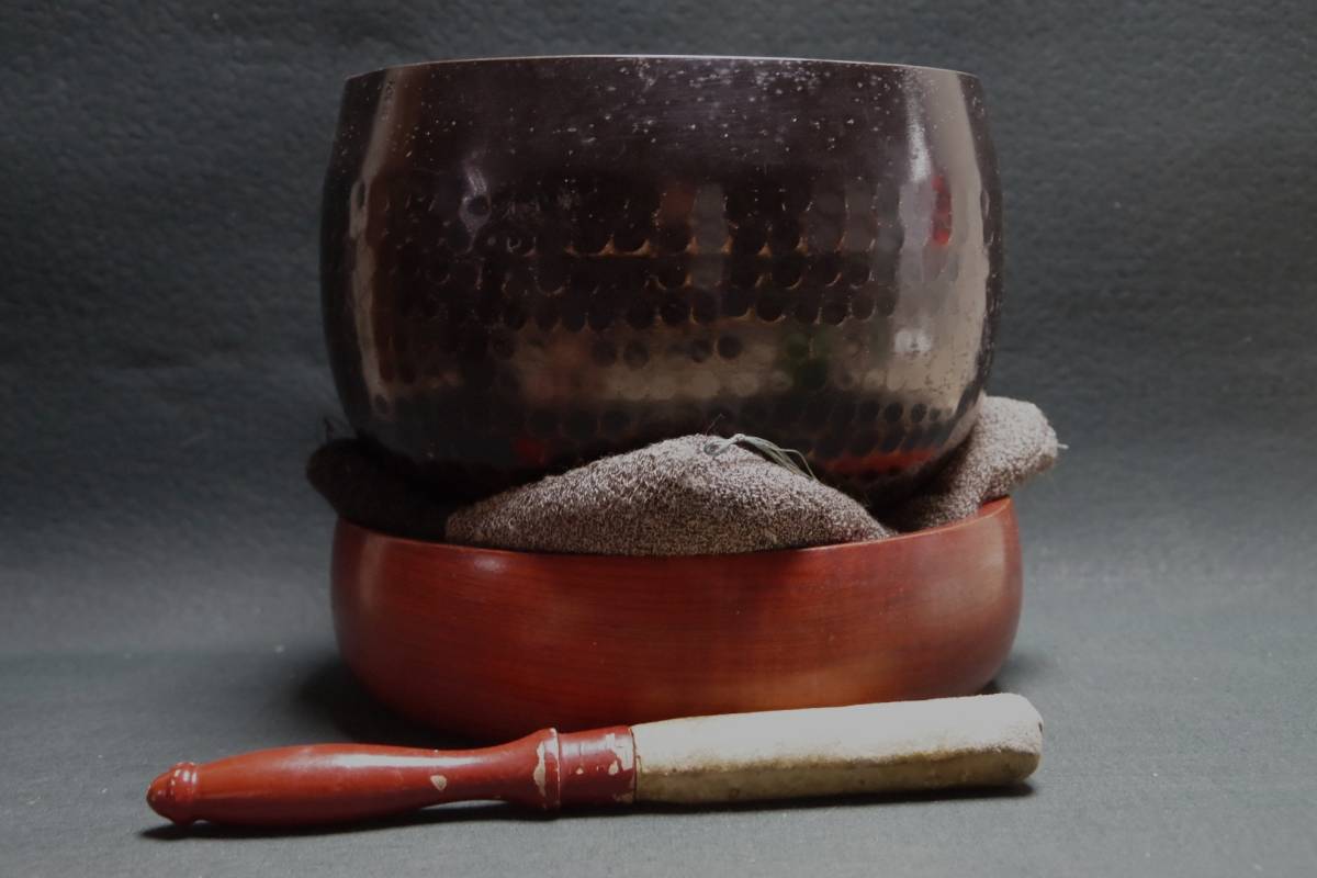 大徳寺 りん 磬子 6寸 口径約18cm 仏具 大徳寺 りん 磬子 6寸 口径約18cm 仏具