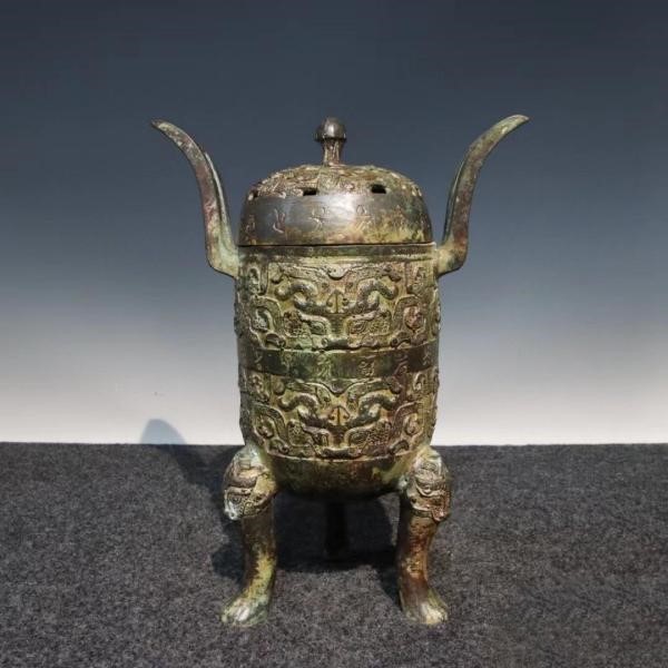 西漢時代　獣足形青銅鼎