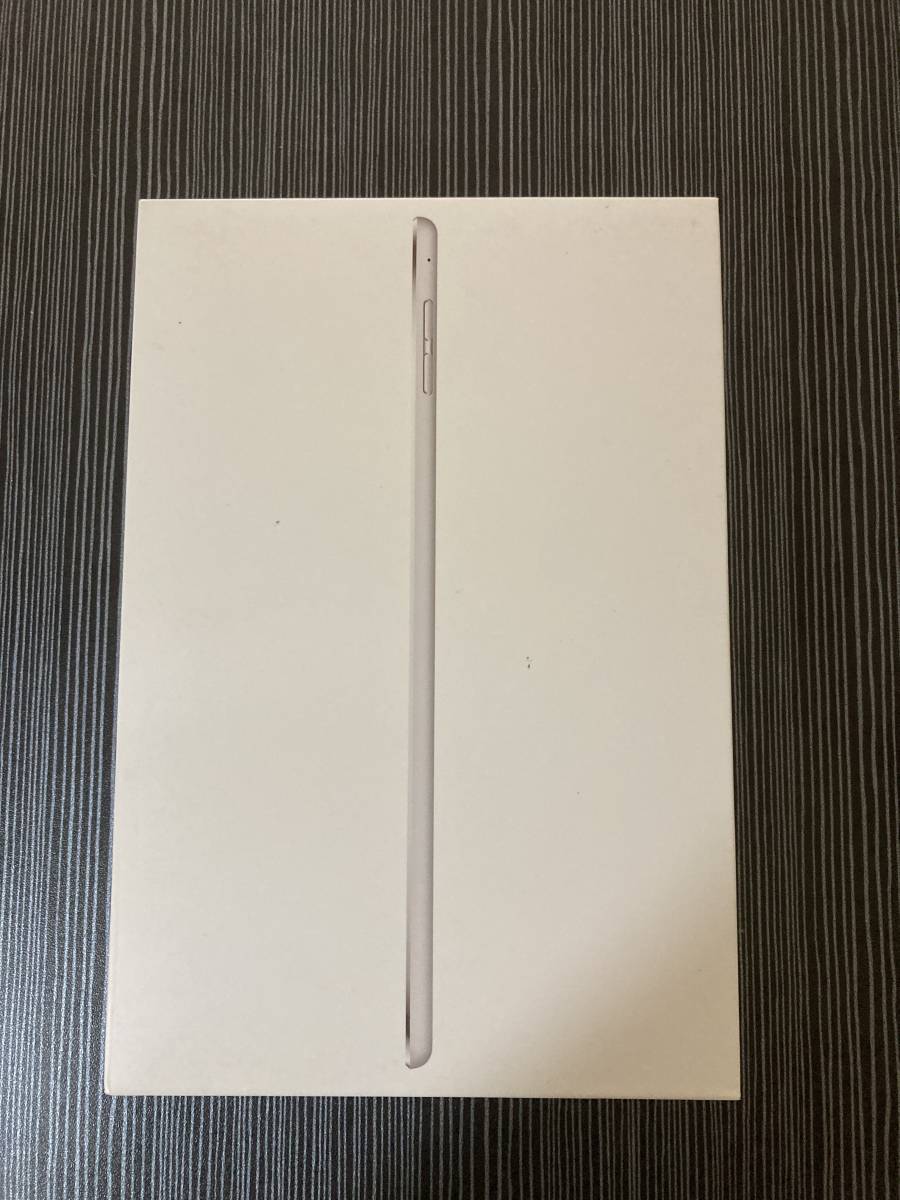 Apple ドコモ iPad mini4 Wifi Cellular MK702J/A 32GB シルバー タブレット　中古_画像1