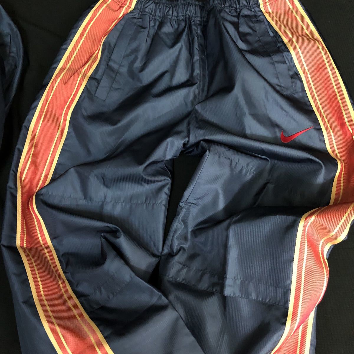 ナイキ ナイロンパンツ NIKE ウィンドブレーカー ユニセックス