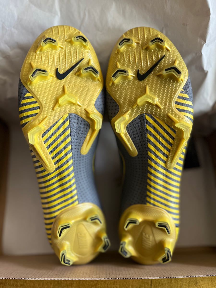 サッカースパイク ヴェイパー12エリートFG 26センチ新品未使用 NIKE