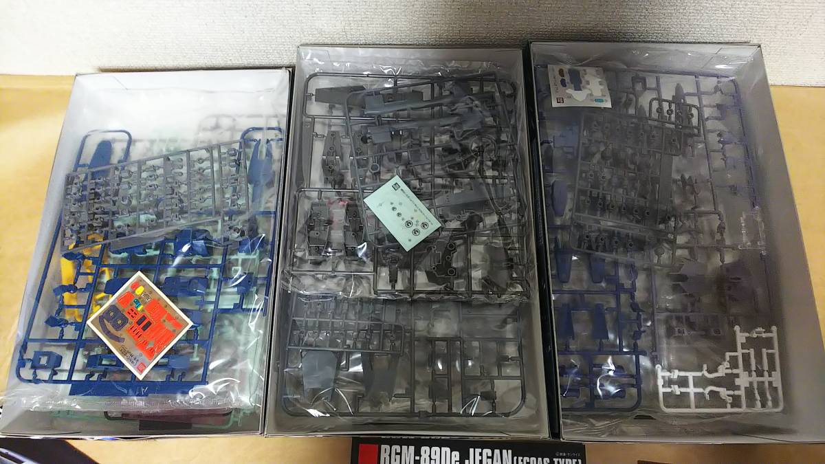 バンダイ】HGUC MSA-003 ネモ(ユニコーンVer.)、RGM-89De ジェガン