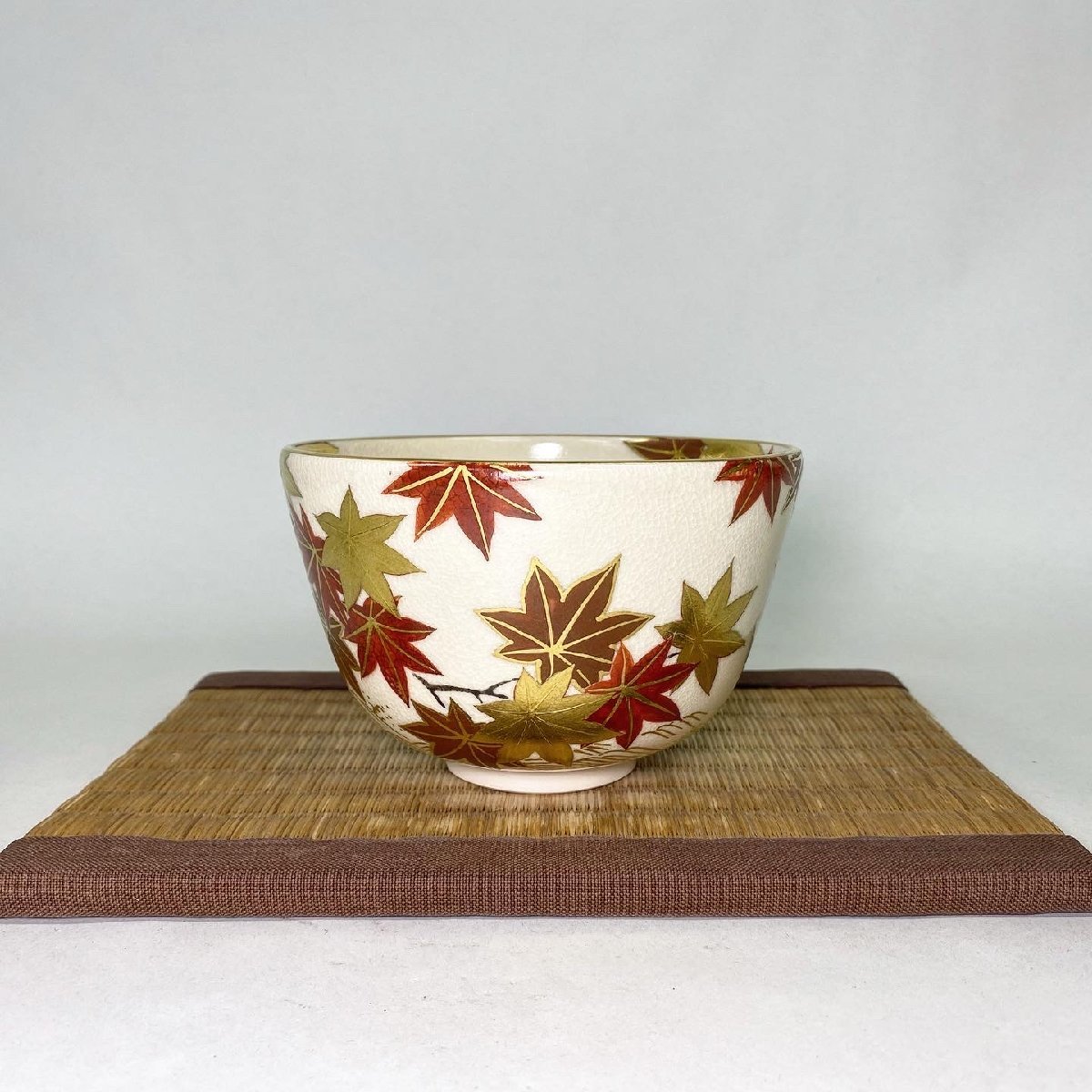 京都* 『 通次 阿山 』造 色絵 龍田川 茶碗 茶道具 共箱 共布 保証品