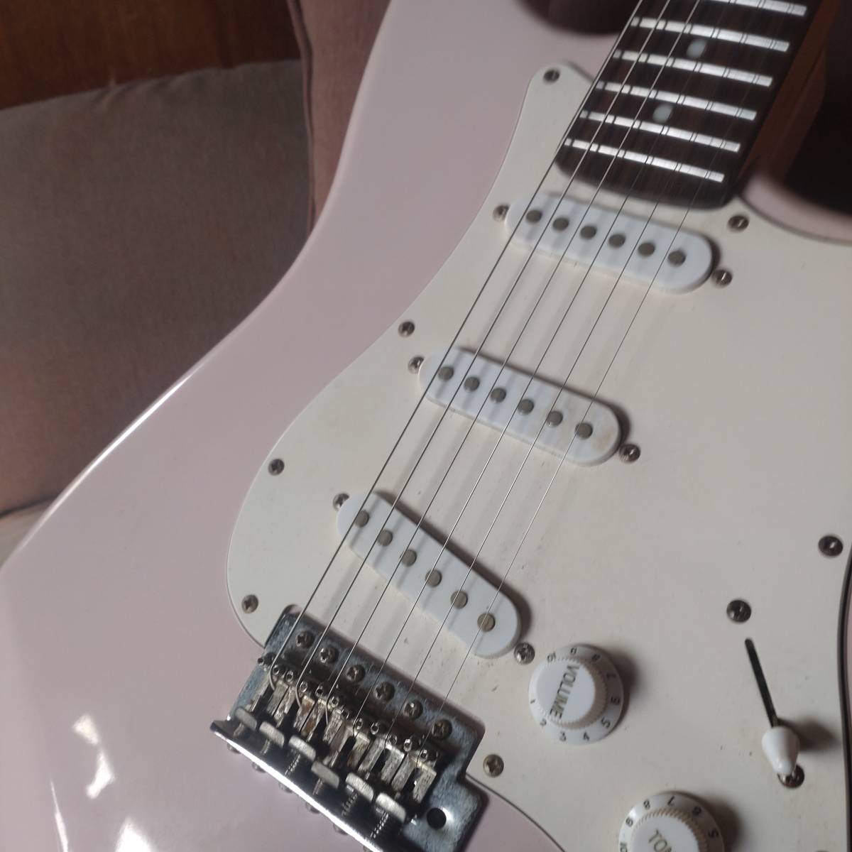 メーカー不明 ストラトキャスタータイプ ライトレリックused www.pa