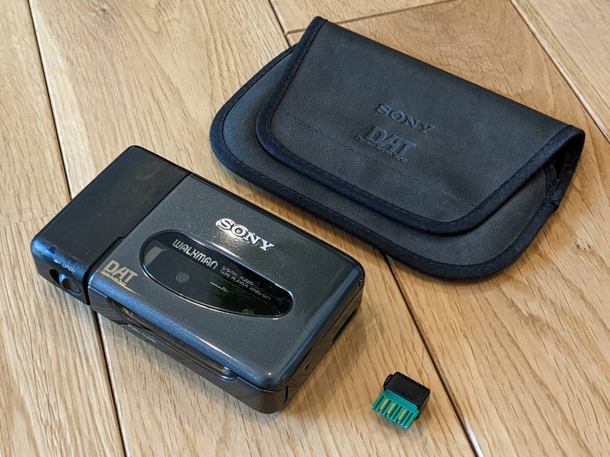 Yahoo!オークション - 銘機 SONY WMD-DT1 DATウォークマン 希少 Yahoo!オークション - 銘機 SONY WMD-DT1 DATウォークマン 希少