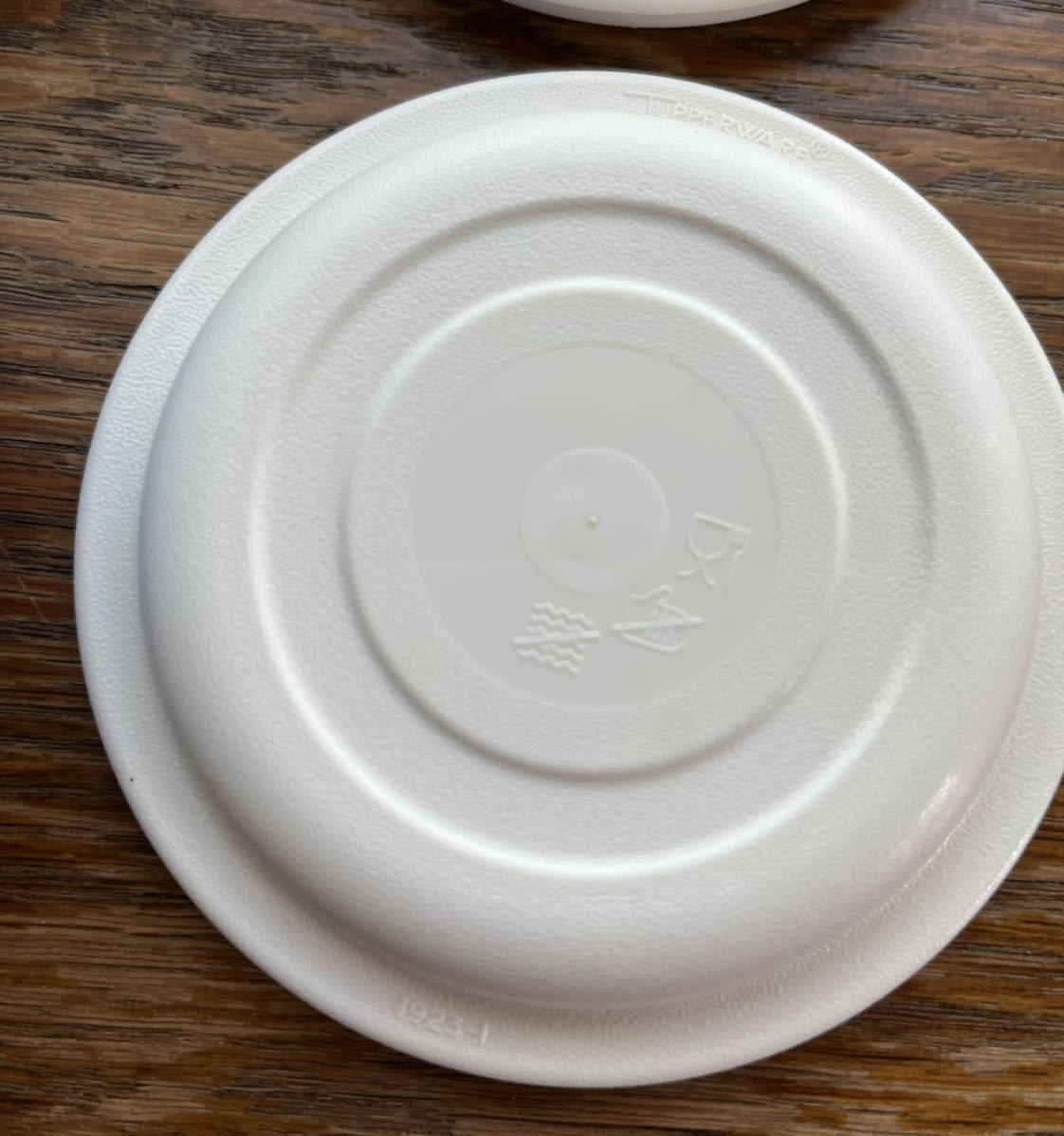 タッパーウェア オーブンウェーブ マフィン型 2個セット 1 プリンカップ シール付き レトロ 未使用自宅保管品  Tupperwareの画像8