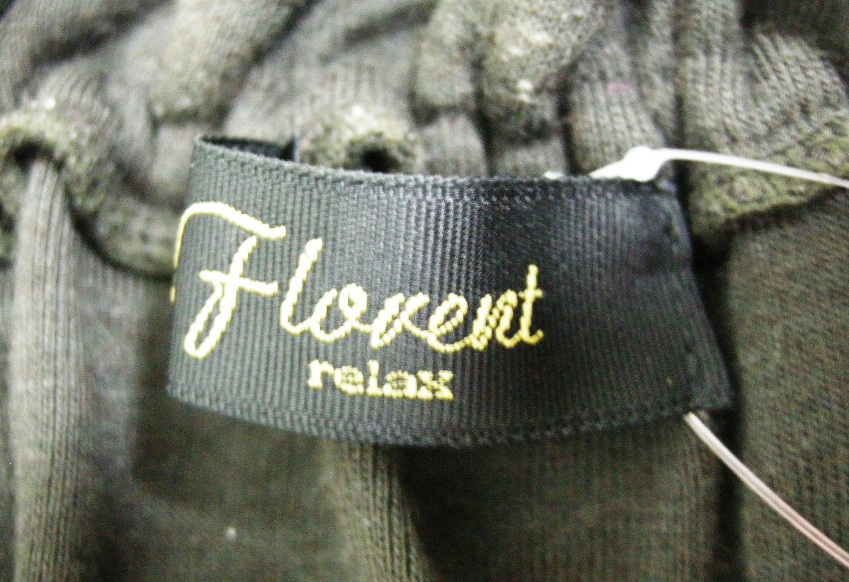 #FLORENT[ Florent ]. khaki One-piece cut and sewn 
