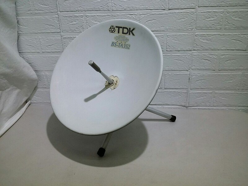 Yahoo!オークション - TDK BSアンテナ センターフィルド型 BS Yahoo!オークション - TDK BSアンテナ センターフィルド型 BS