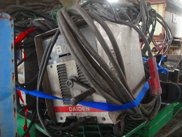 GAW-190ES2 | 製品情報 | デンヨー株式会社 - アーク溶接機 GAW-190ES2 | 製品情報 | デンヨー株式会社 - アーク溶接機