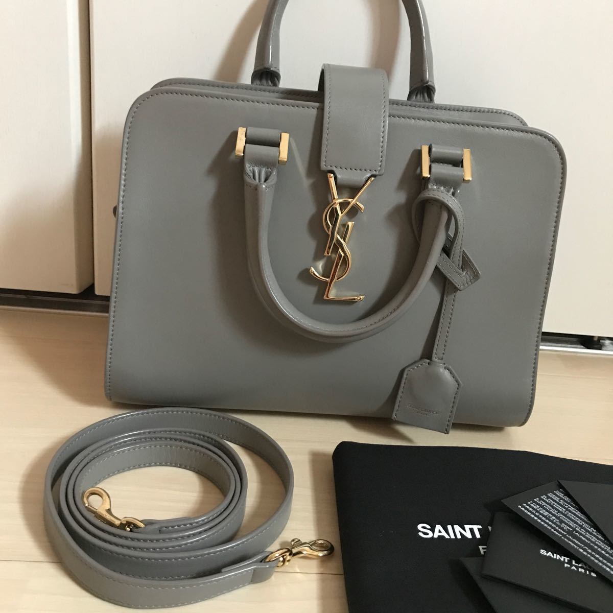 安心 保証 美品!サンローラン パリ ベイビーカバス ショルダーバッグ